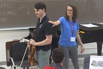 physical therapist explains shoulder injury